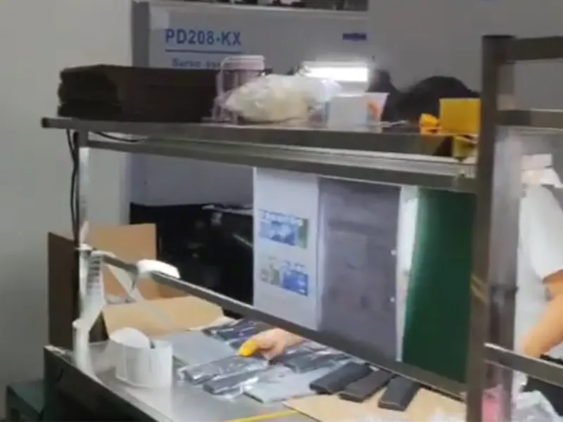 Video de procesamiento de máquina de moldeo por inyección 5
