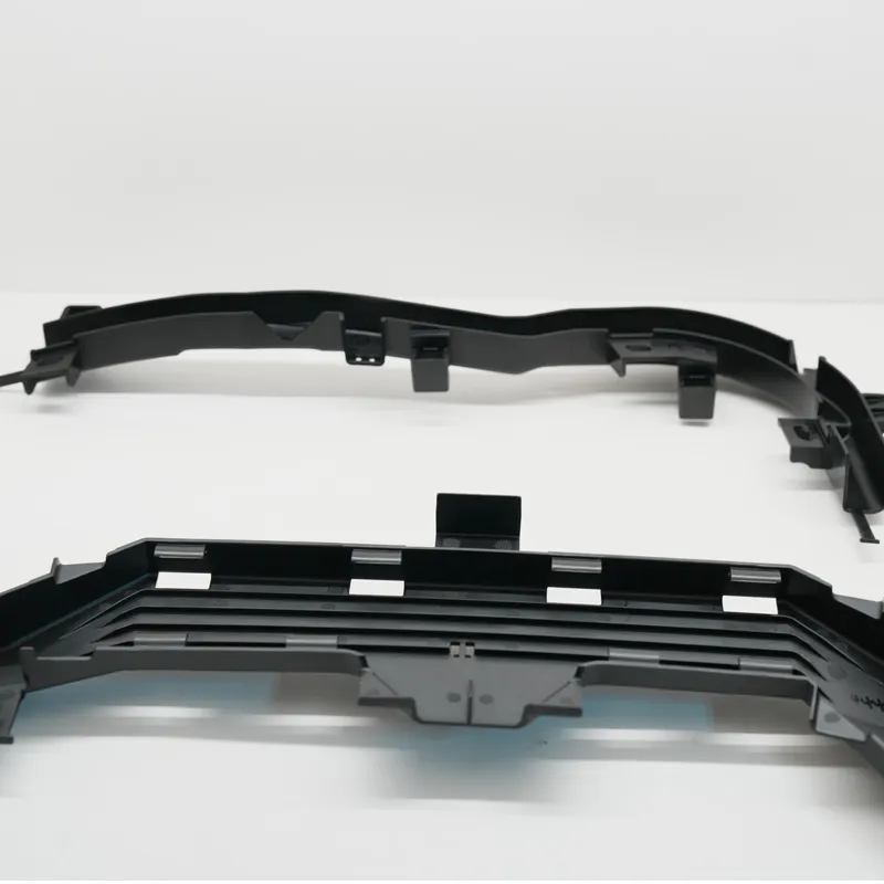 piezas de plástico para interiores automotrices