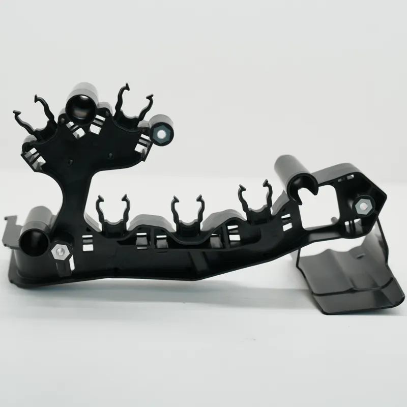 suministros para interiores automotrices